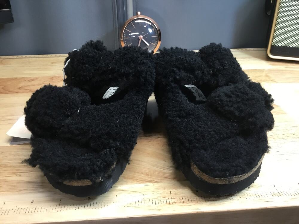 BIRKENSTOCK Papillio Daytona Women's 7.5 Black Buckle Shearling Slide Sandals